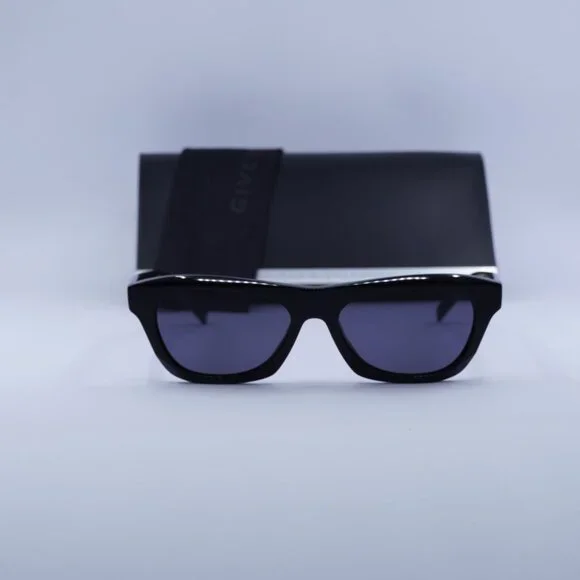 Final Price! Givenchy GV40026U 01A Black/Grey Sunglasses
